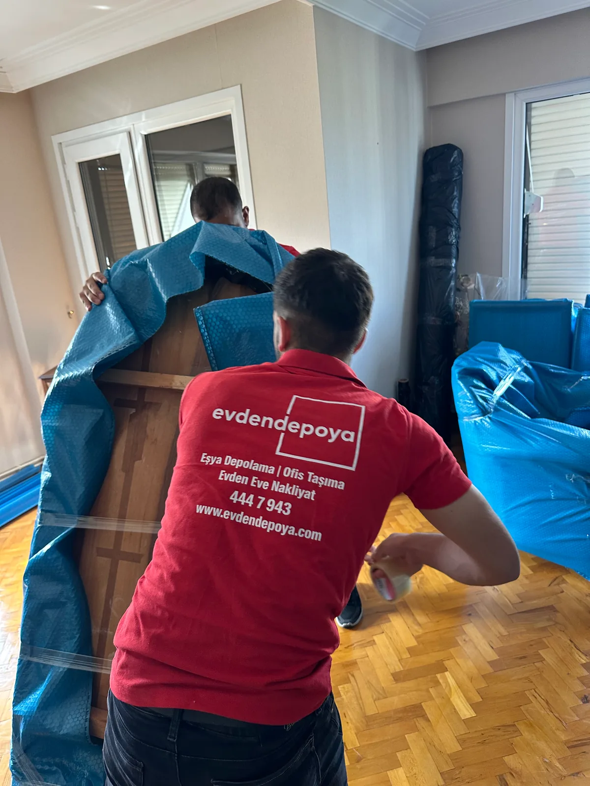 Evden Depoya - Dik konumda masa paketleme profesyonel ambalajlama